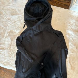 Alo yoga sweatshirt
